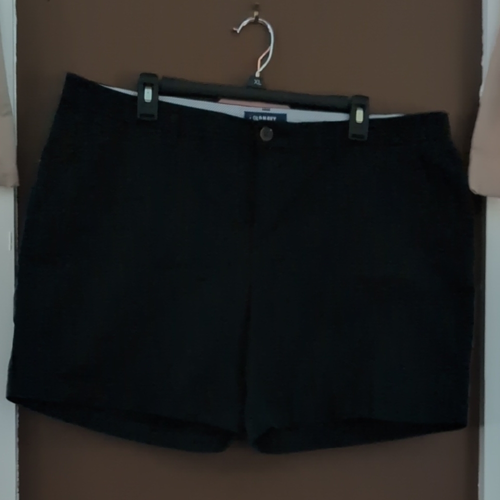 Old Navy Women's Classic Black Shorts